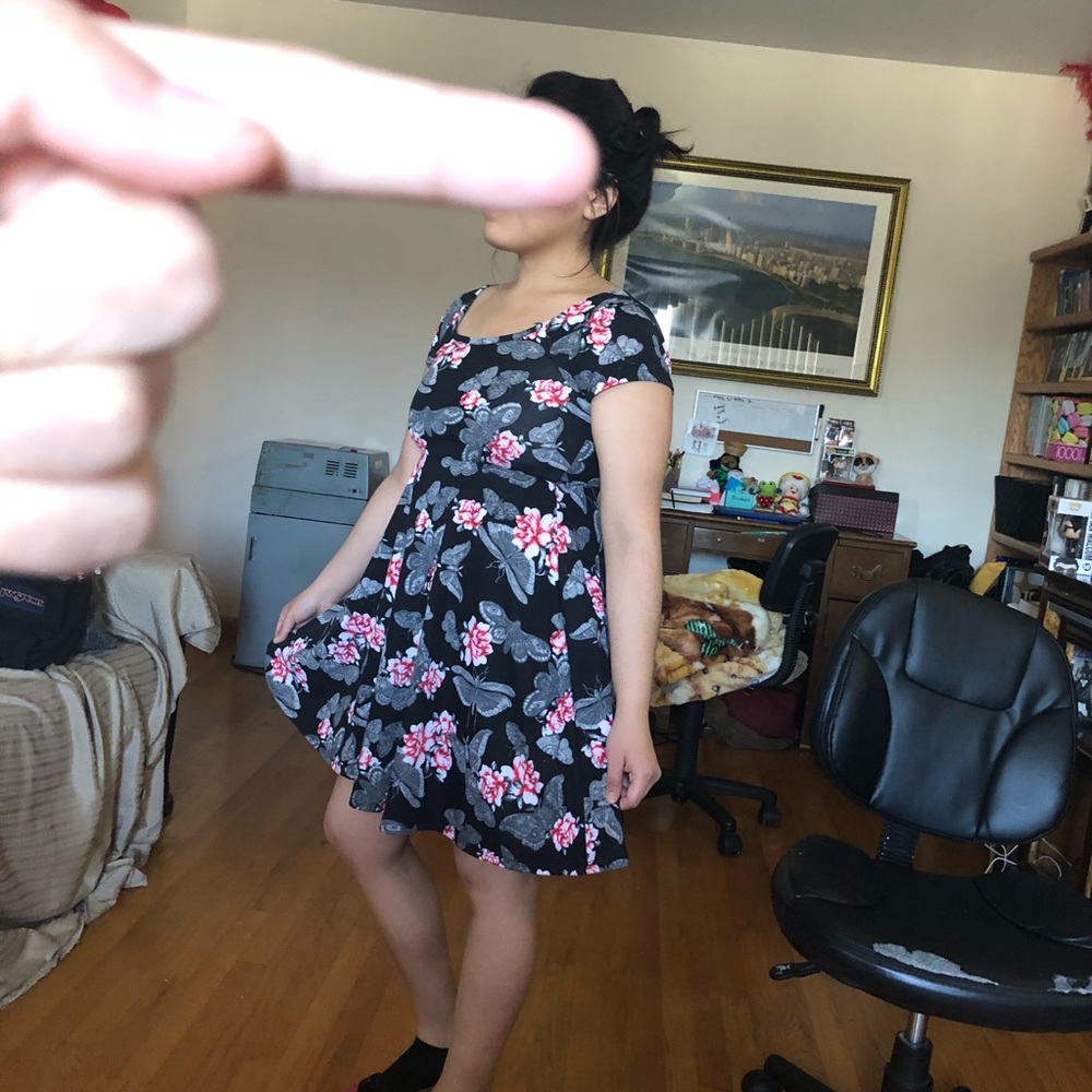 Hot topic dress